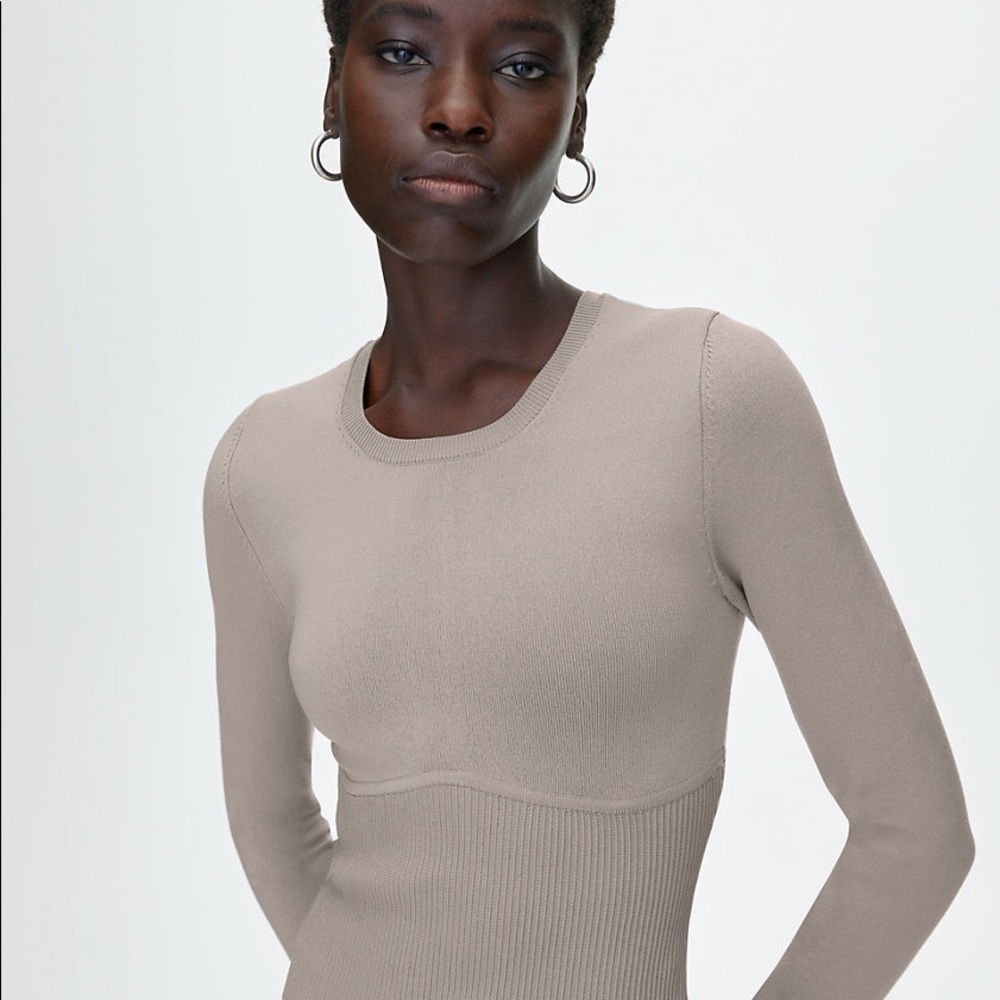 Aritzia Babaton Sculpt Knit Refinery Sweater Top Opal Grey